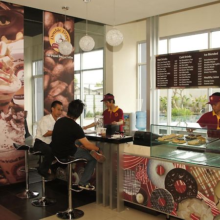 Valore Hotel Cimahi Екстериор снимка