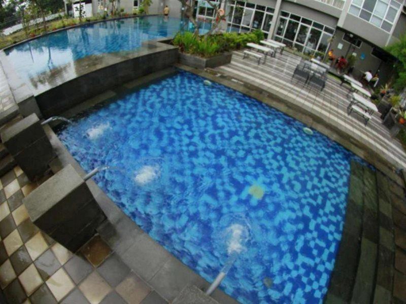 Valore Hotel Cimahi Екстериор снимка