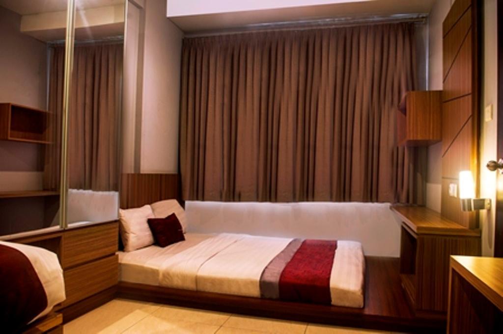 Valore Hotel Cimahi Екстериор снимка