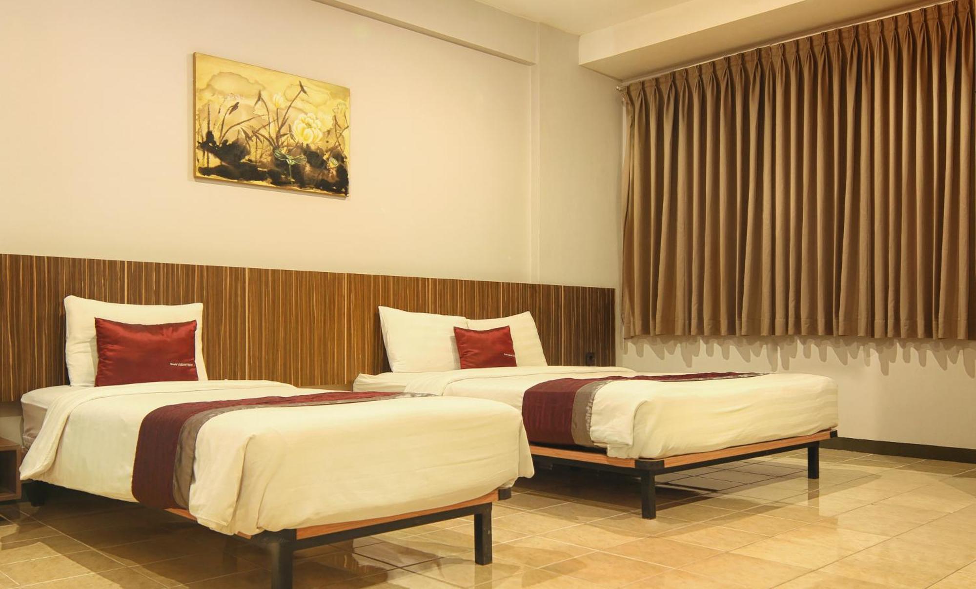 Valore Hotel Cimahi Екстериор снимка