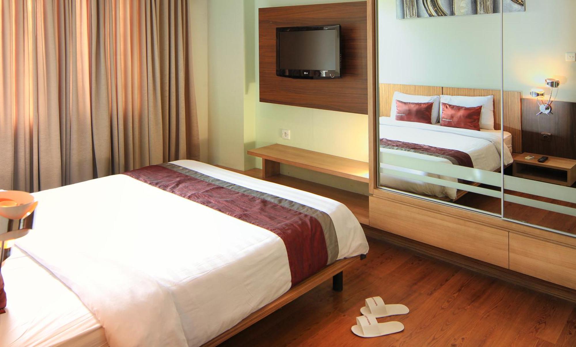 Valore Hotel Cimahi Екстериор снимка
