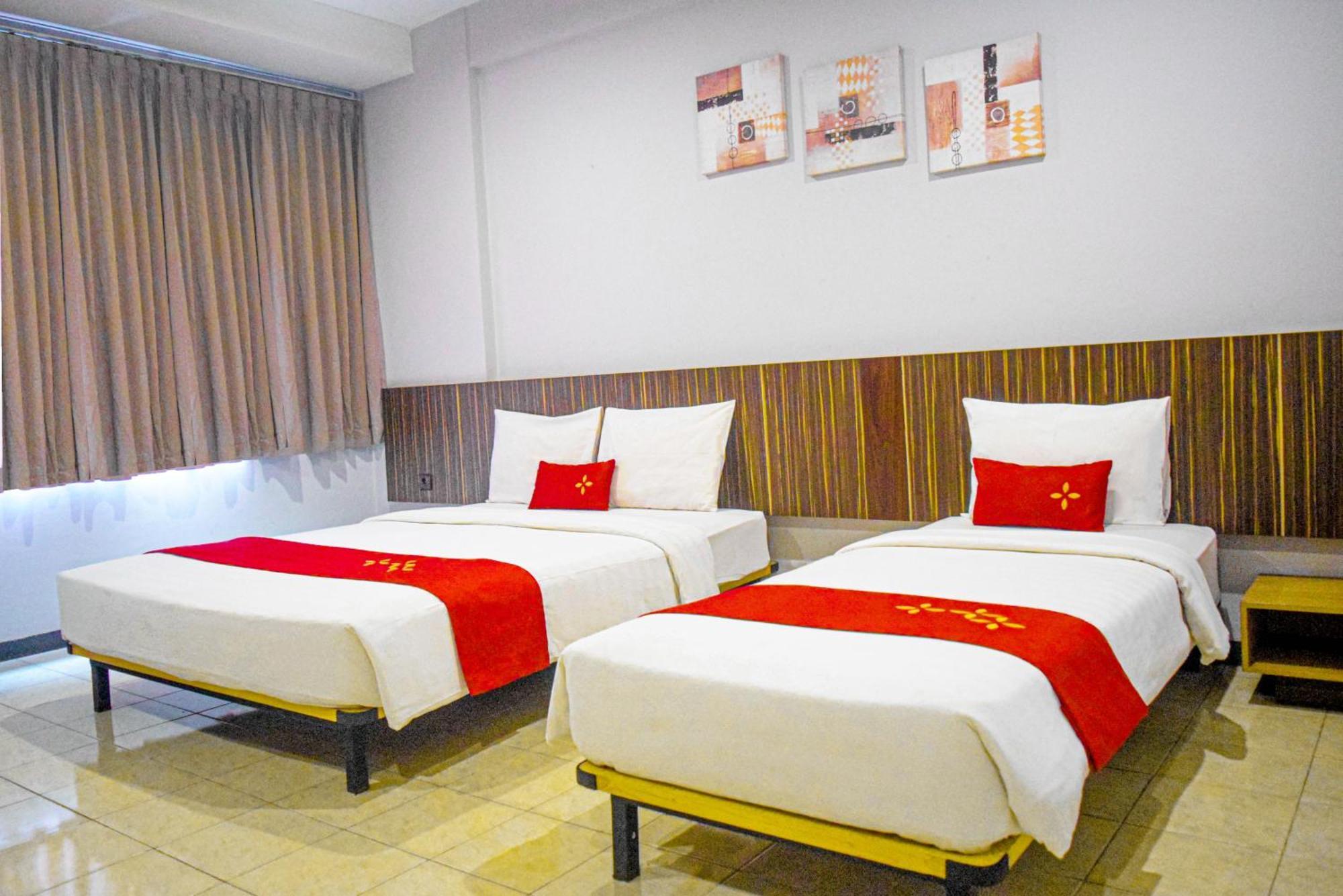 Valore Hotel Cimahi Екстериор снимка