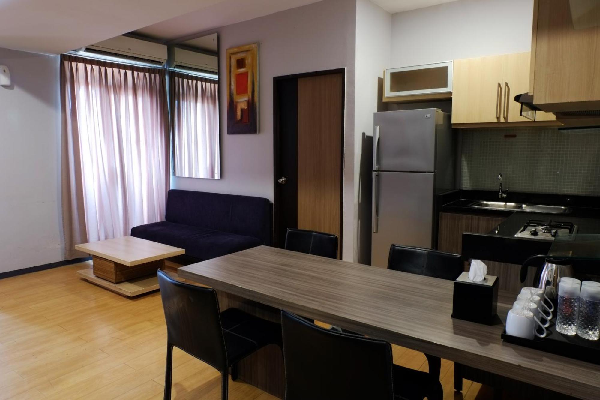 Valore Hotel Cimahi Екстериор снимка