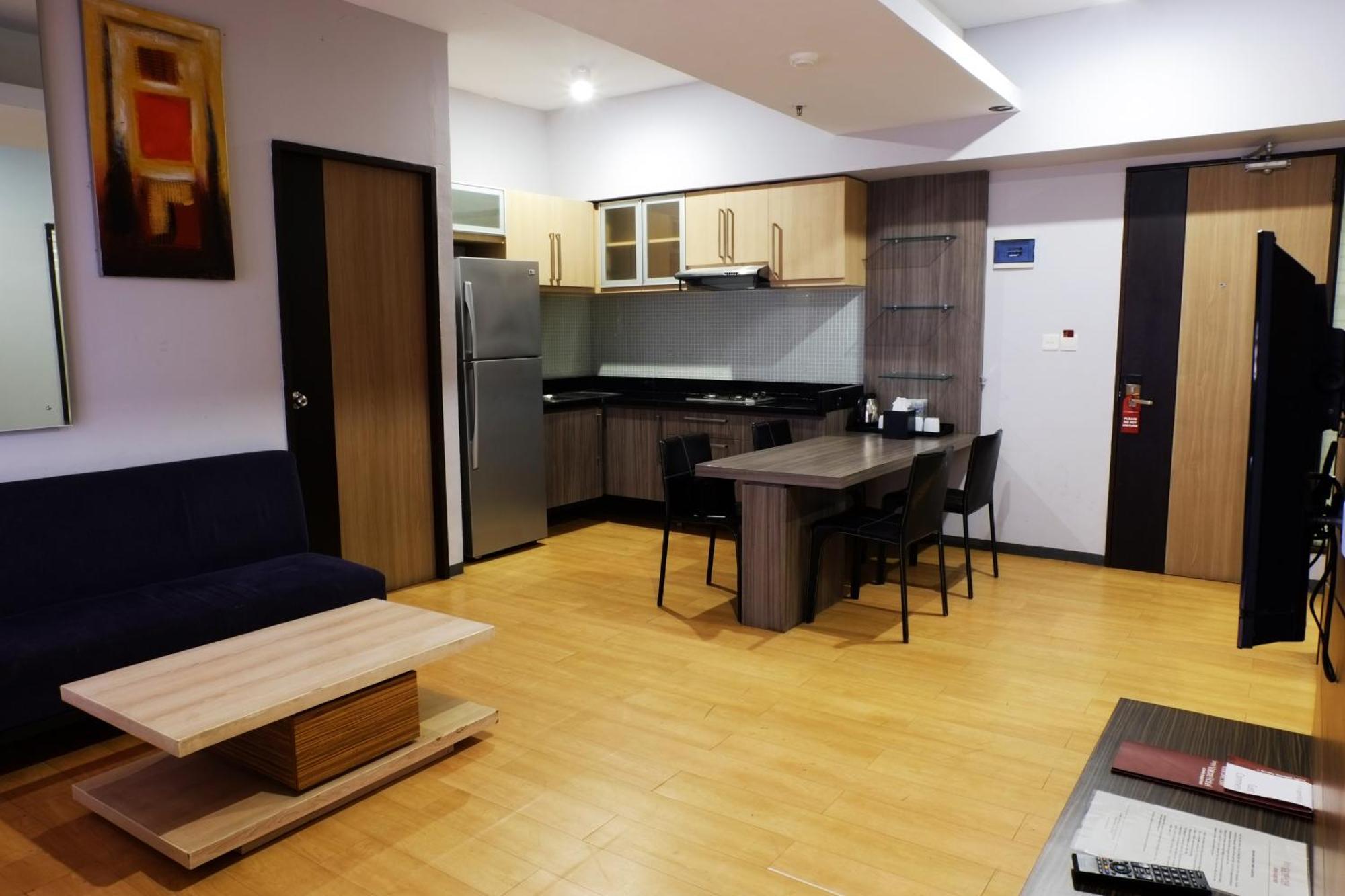Valore Hotel Cimahi Екстериор снимка