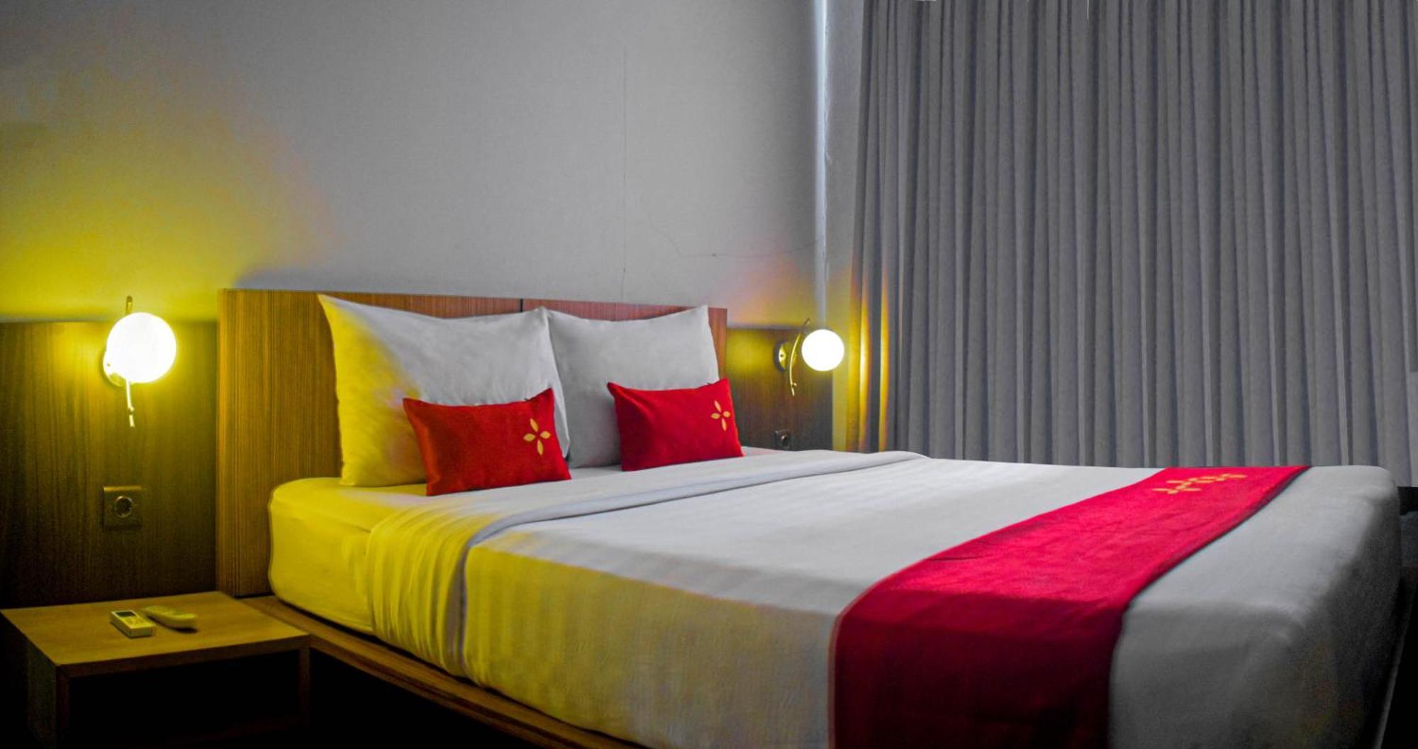 Valore Hotel Cimahi Екстериор снимка