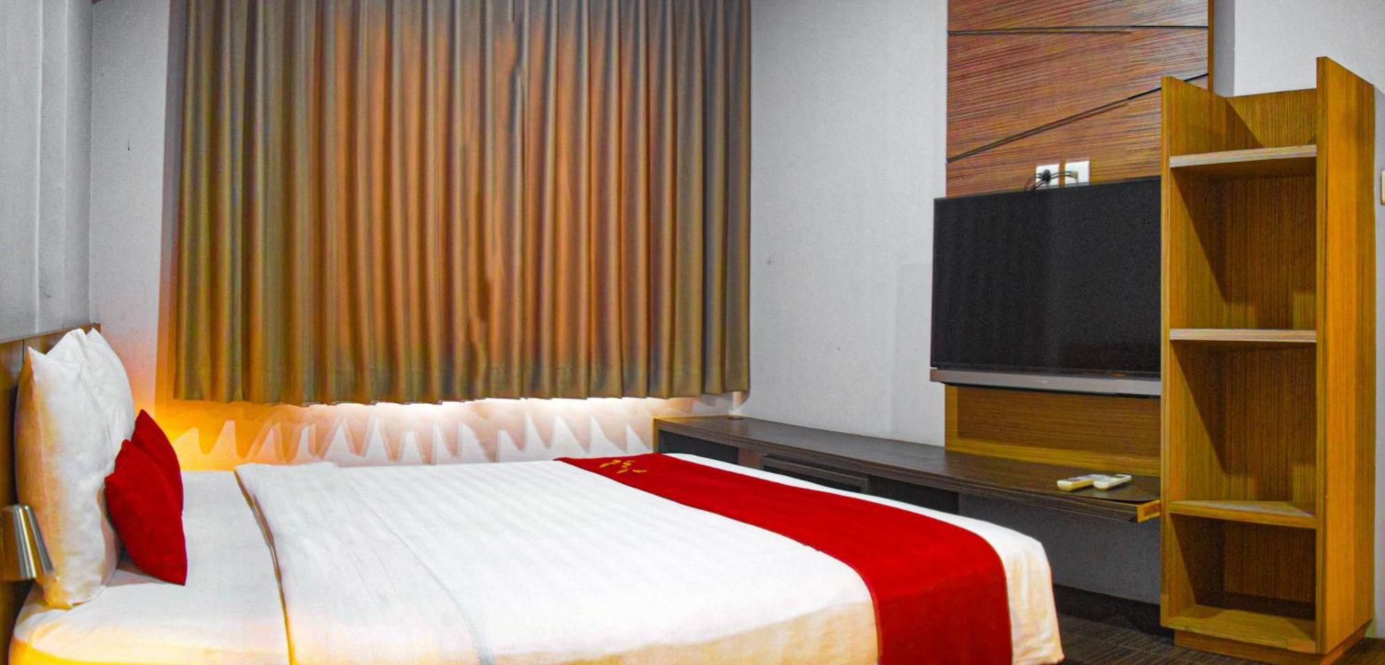 Valore Hotel Cimahi Екстериор снимка
