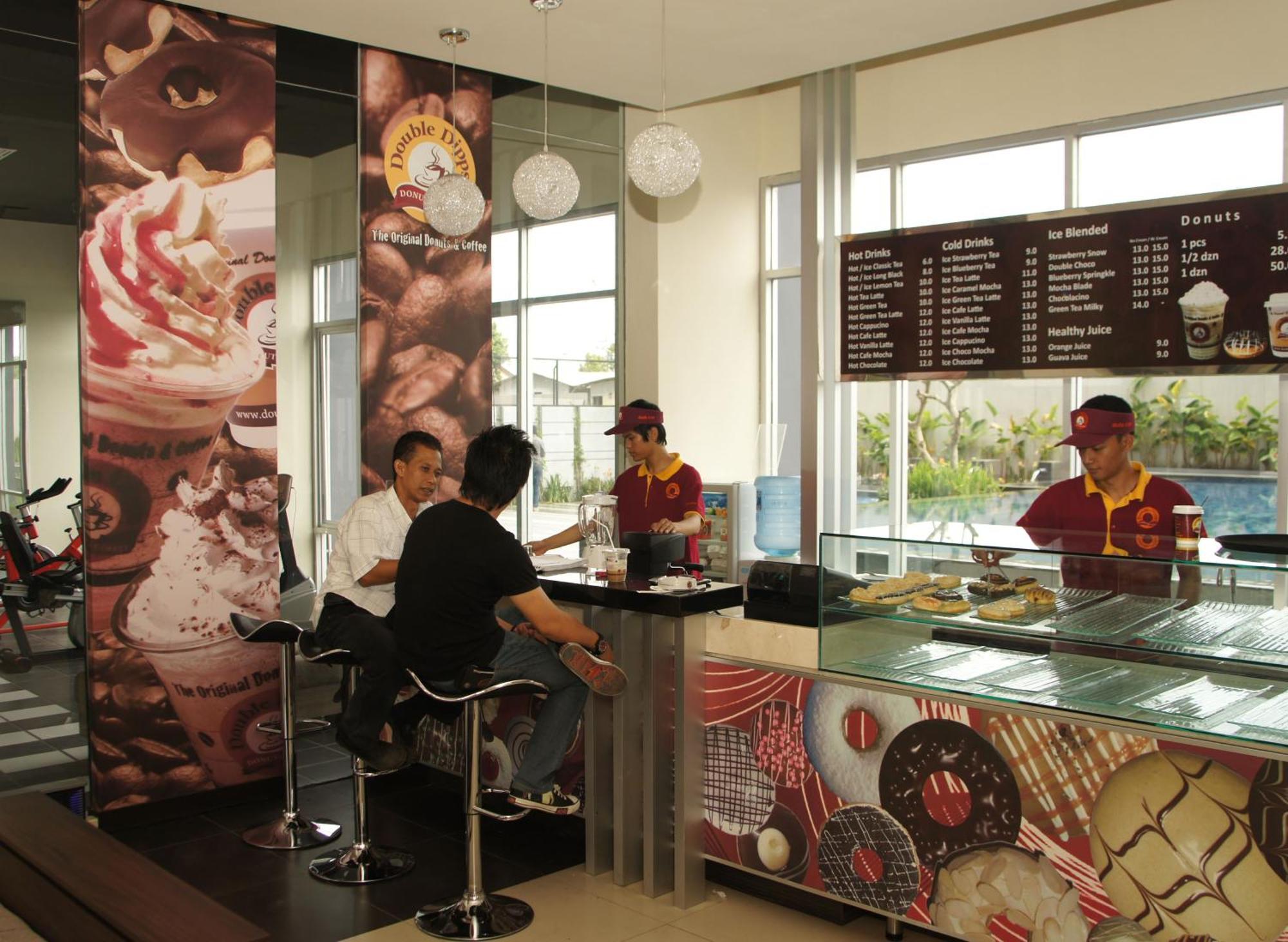 Valore Hotel Cimahi Екстериор снимка