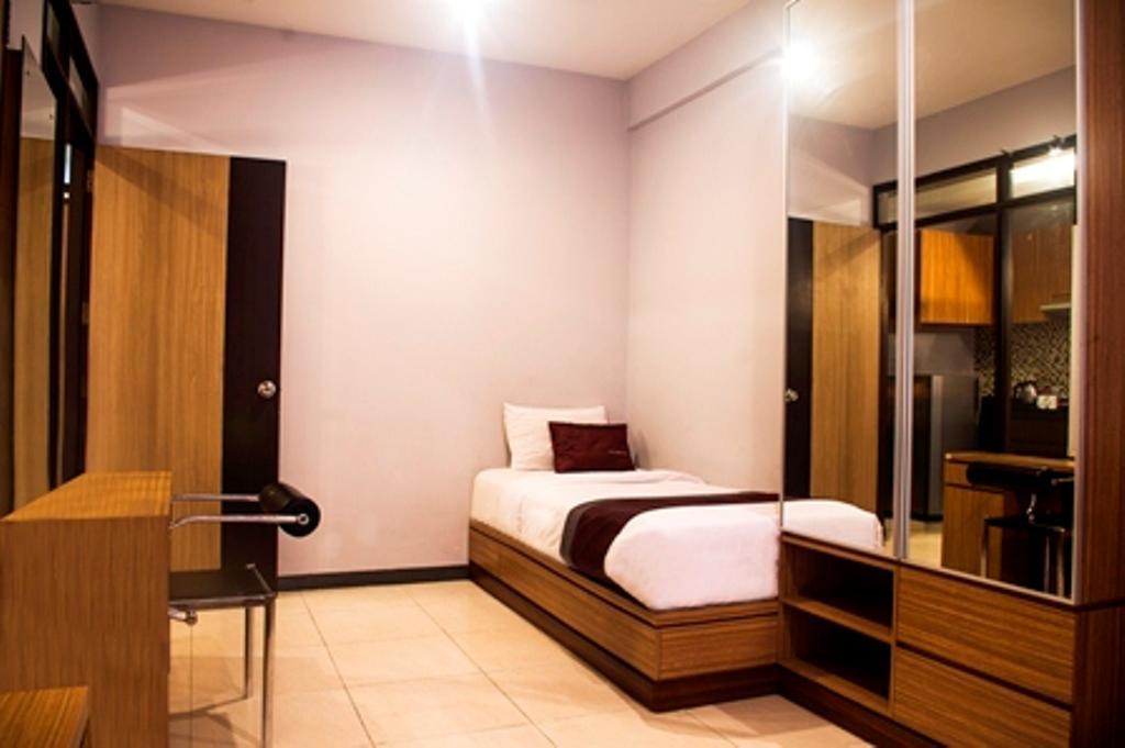 Valore Hotel Cimahi Екстериор снимка