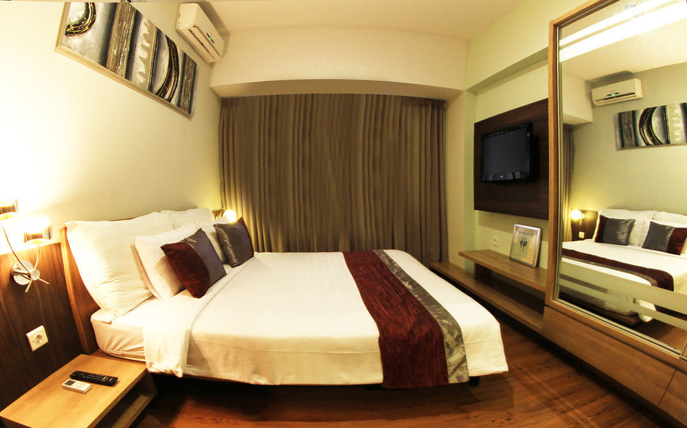 Valore Hotel Cimahi Екстериор снимка